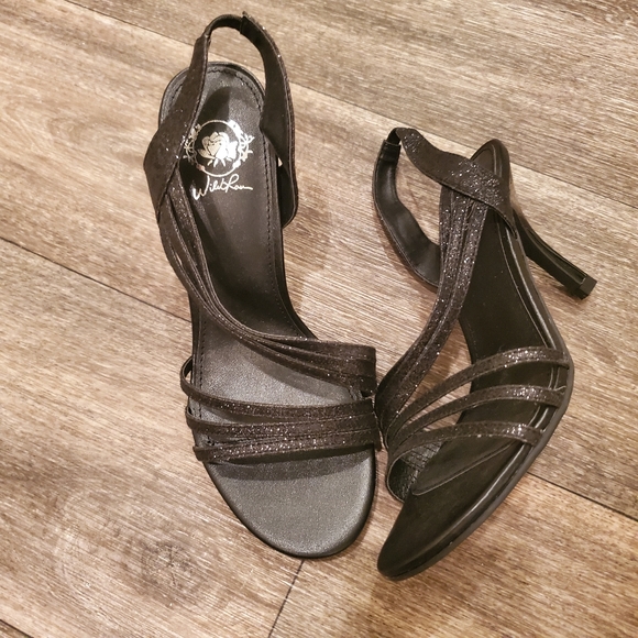 Strappy Mid Heel Sandal (black metallic) NWT and box - Picture 4 of 6